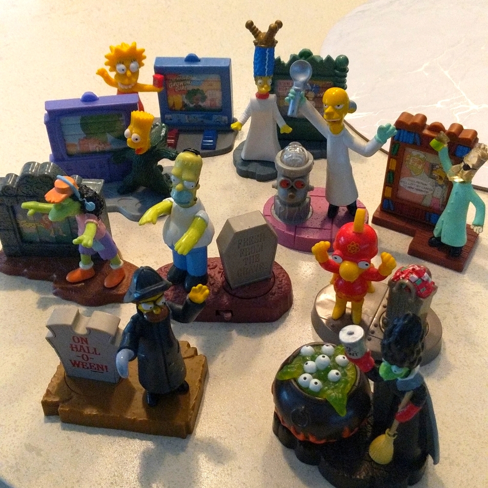 Simpsons treehouse of horror figurines